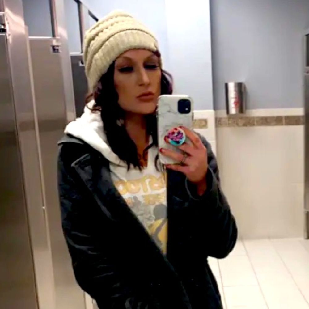 Meet your Posher, Posh